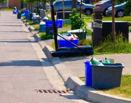 Wimbledon Park residents utilizing flat clearance services